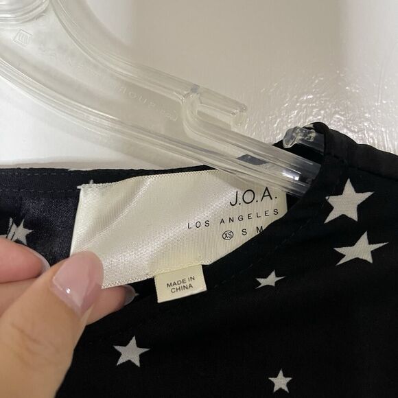 J.O.A Tie Waist tiered Star Print black blouse top size XS - Picture 4 of 7